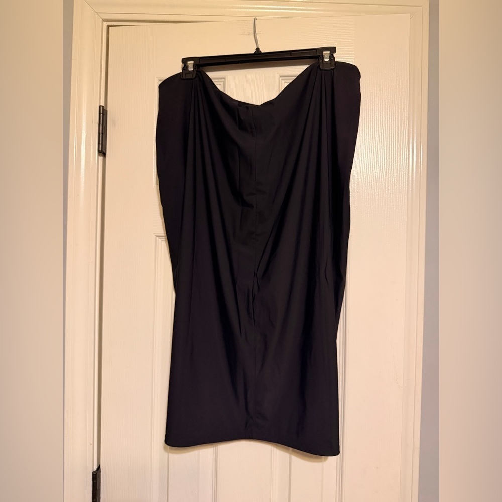 SKIMS Obsidian Cling Matte Midi Skirt